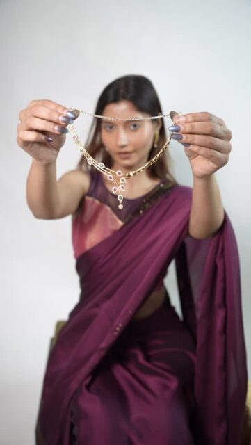 Every desi girl deserves that one jewellery set which makes her feel effortlessly royal ✨🪷💜 

The sparkle, the elegance, the compliments at every function… this look is pure desi dream energy 🤌🏻🌙✨ 
Perfect for weddings, festive nights & all your beautiful traditional moments 💫 

Shop now from our website 🛍️💖 
www.sanaadhya.com 

#Sanaadhya #DesiGirlStyle #IndianJewellery #EthnicJewellery #TraditionalLook JewelleryLover DesiAesthetic WeddingLook SareeStyle LuxuryJewellery IndianFashion FestiveVibes ReelKaroFeelKar