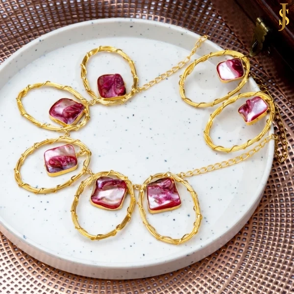 Sanaadhya Baroque Pearl Oval Pink Neckpiece