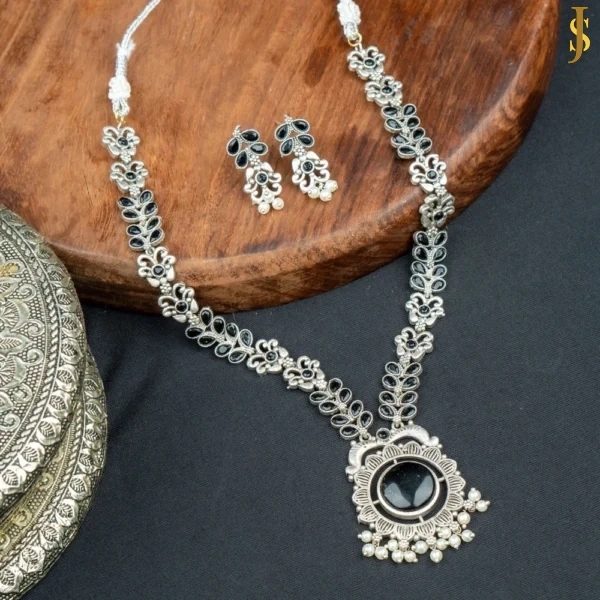 Sanaadhya Silver Replica Necklace With Monalisa Stone and Beads