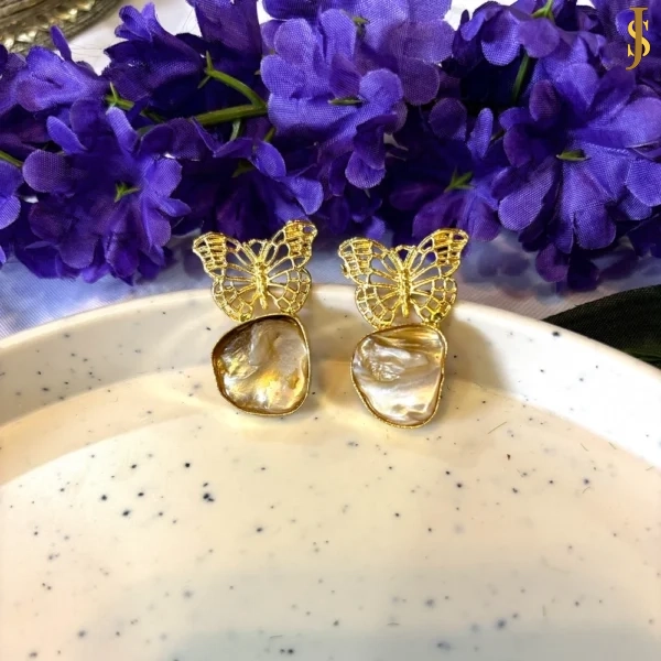 Sanaadhya Butterfly Baroque Pearl Earring