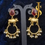 Goldplated Nandi Earring With Beads And Stones - Maroon