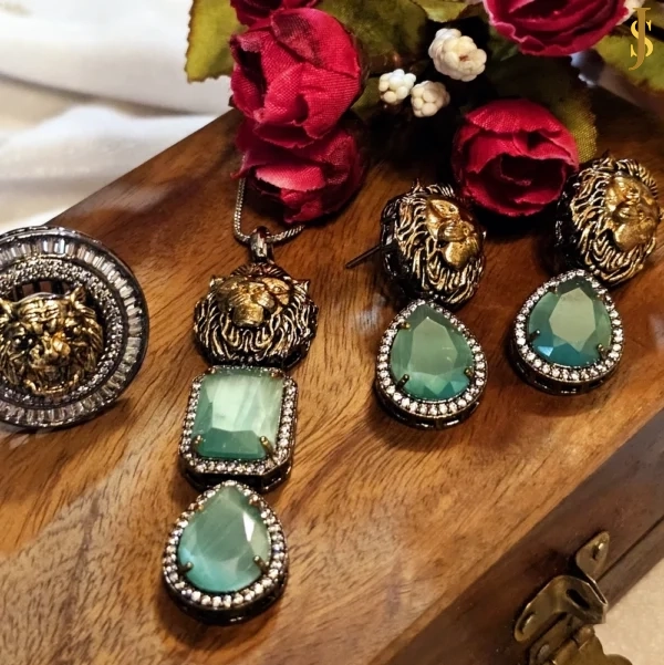 Sanaadhya Sabyasachi Inspired Pendant and Ring Combo