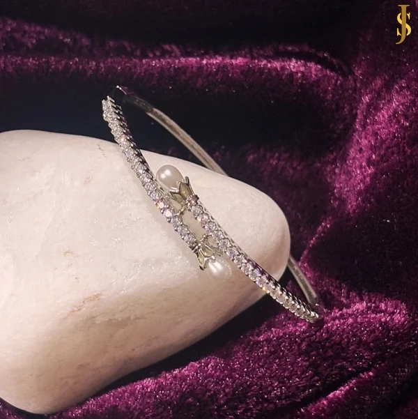 Sanaadhya Rhodium Plated American Diamond Openable Pearl Bracelet