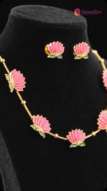 Elegance that blooms like a lotus 🌸✨
A statement piece made to make every festive look unforgettable. 💖

Shop this beauty at www.sanaadhya.com 🛍️

#SanaadhyaJewels #StatementJewellery #FestiveJewellery #IndianJewellery #JewelleryLove EthnicJewellery LotusJewellery FestiveLooks JewelleryCollection